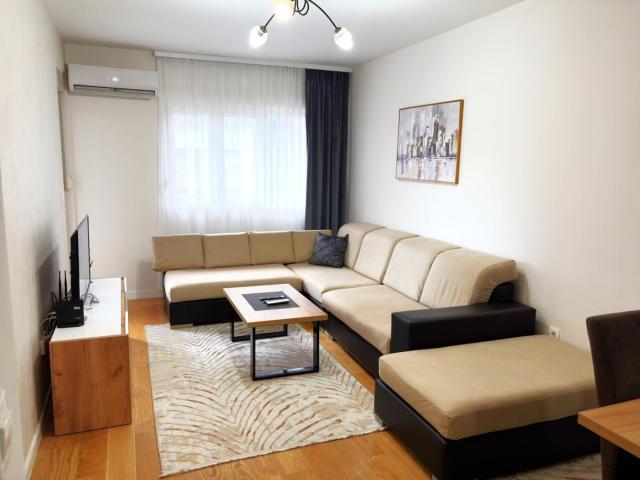 Jednosoban namješten stan, 47m2, Central Point, Podgorica