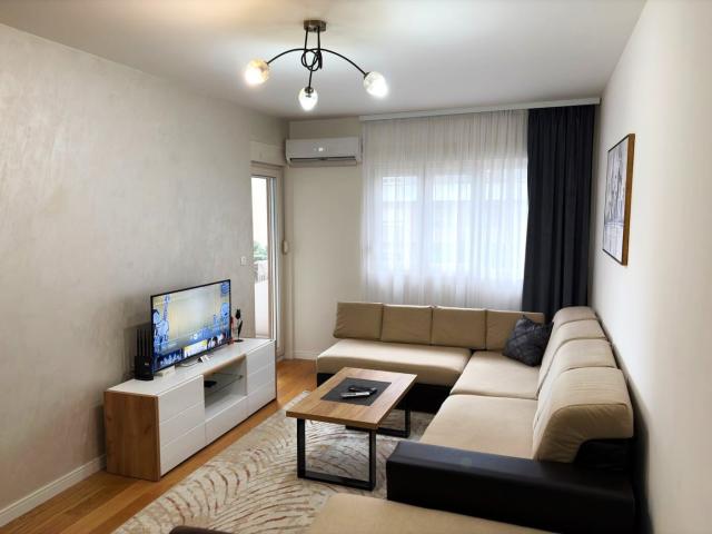Jednosoban namješten stan, 47m2, Central Point, Podgorica