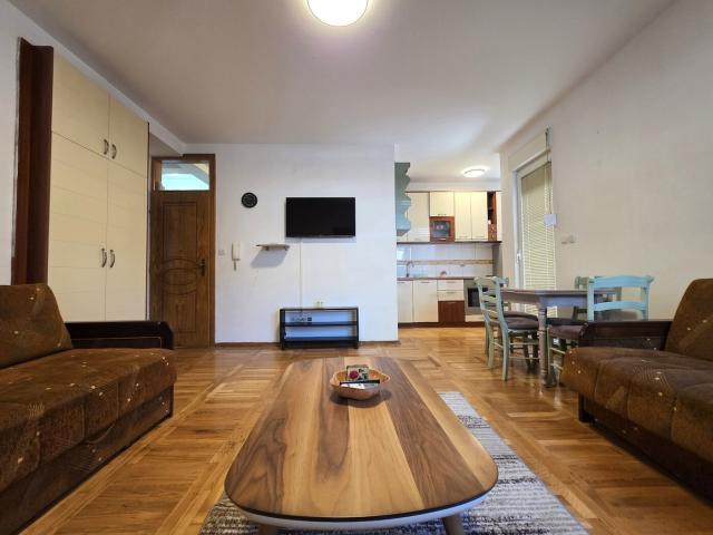Namještena garsonjera, 40m2, Vezirov most, Podgorica