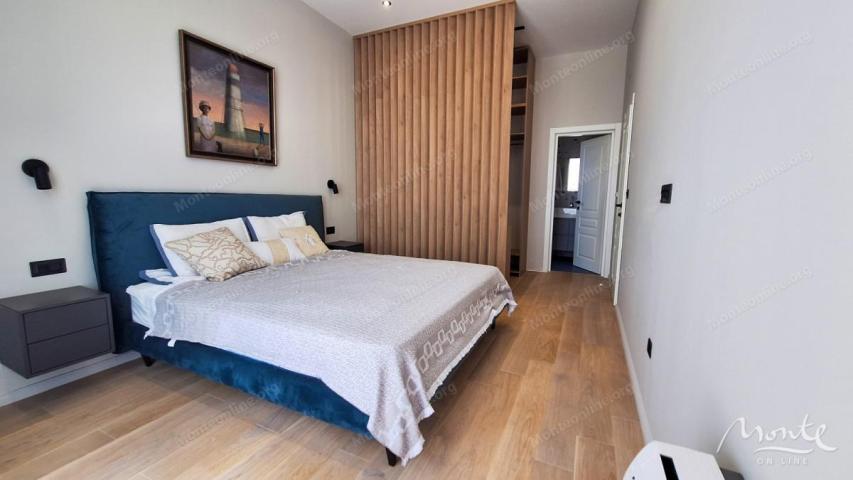 Potpuno nova, moderna vila sa bazenom u Herceg Novom