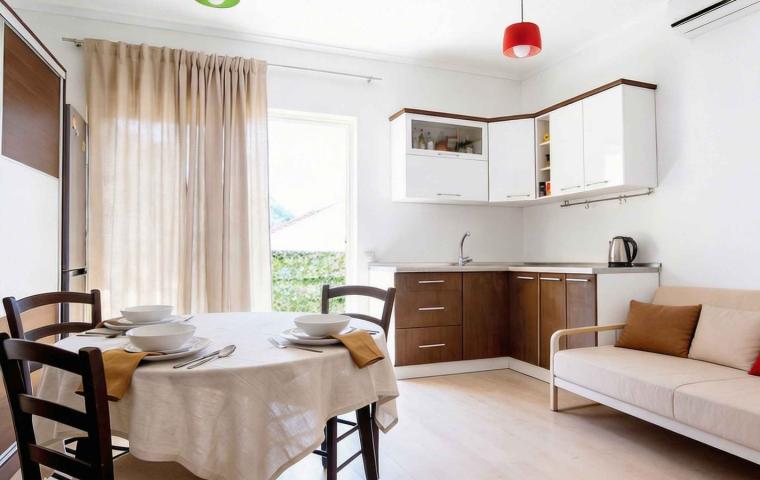 APART-HOTEL BUSINESS FOR SALE — BUDVA, MONTENEGRO