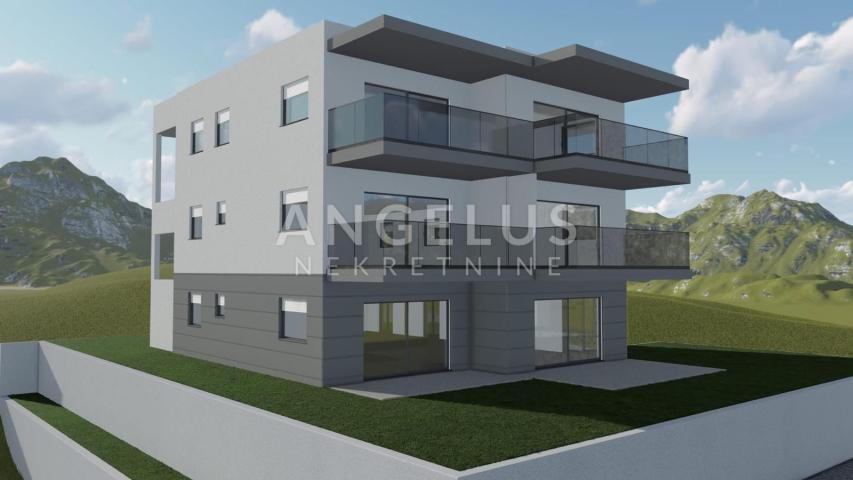 Strožanac, Podstrana - trosoban stan PENTHOUSE, 2 parkinga PRODAJA