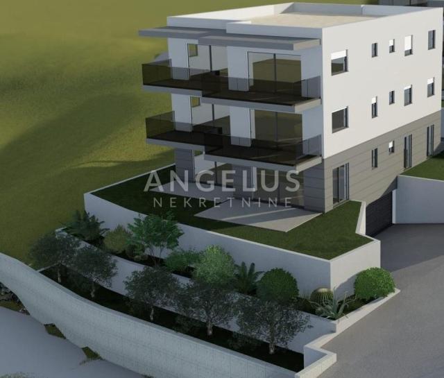 Strožanac, Podstrana - trosoban stan PENTHOUSE, 2 parkinga PRODAJA