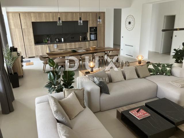ISTRA, VIŽINADA - Prekrasna 100 godišnja vila s bazenom na mirnoj lokaciji