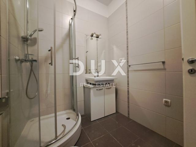 OPATIJA, CENTAR - stan u centru od 108 m2, drugi red do mora s garažom