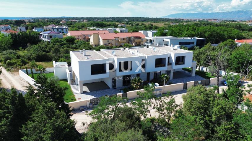  ZADAR, ZATON -  Luksuzna Dvojna Vila s Grijanim Bazenom, Saunom i Teretanom! Novogradnja! B1
