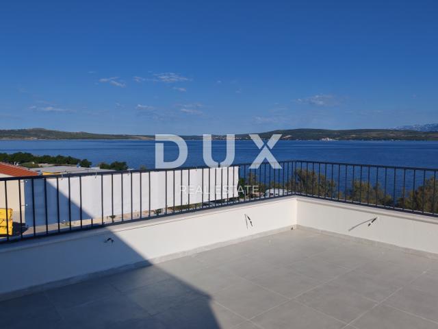 ZADAR, NOVIGRAD - Vila iz snova s pogledom na more u Novigradu! 