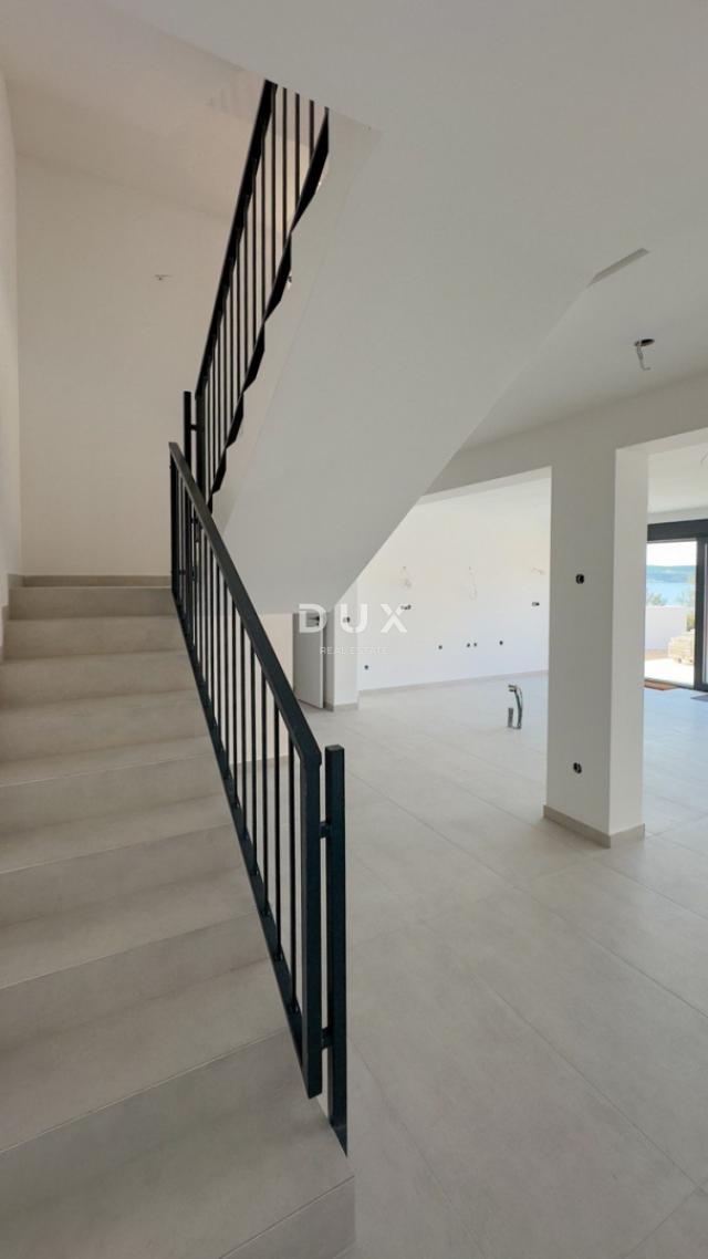 ZADAR, NOVIGRAD - Vila iz snova s pogledom na more u Novigradu! 