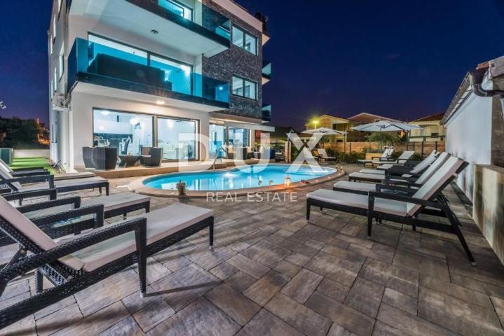 ZADAR, VIR - Luksuzna vila s nevjerojatnim pogledom na more 150 metara od plaže!