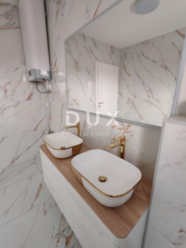ZADAR, PRIVLAKA - Novogradnja! Vrhunski penthouse samo 140 metara od plaže s neodoljivim pogledom na