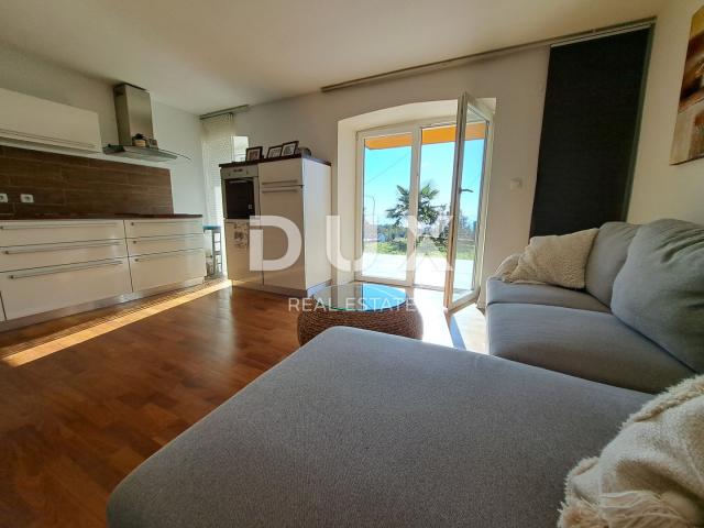 OPATIJA, OKOLICA - kuća s okućnicom i panoramskim pogledom na more - uselite odmah!