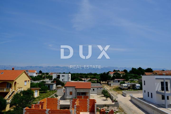 ZADAR, VRSI - Dvojna Kuća s Privatnim Bazenom i Ogromnom Terasom s Pogledom na More! A2