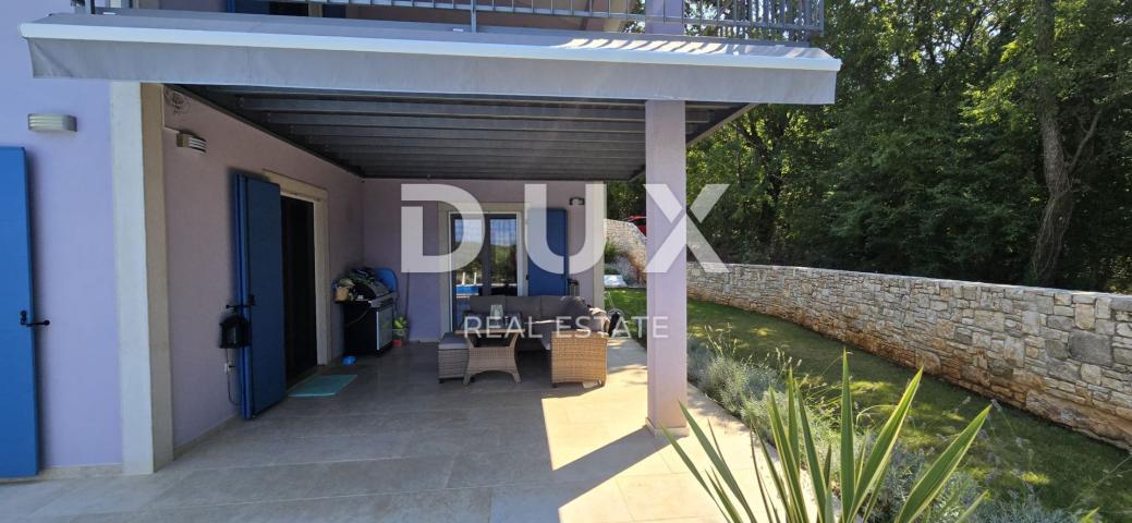 ISTRA, ROVINJ - Novoizgrađena vila s bazenom i dodatnim apartmanom, rub naselja