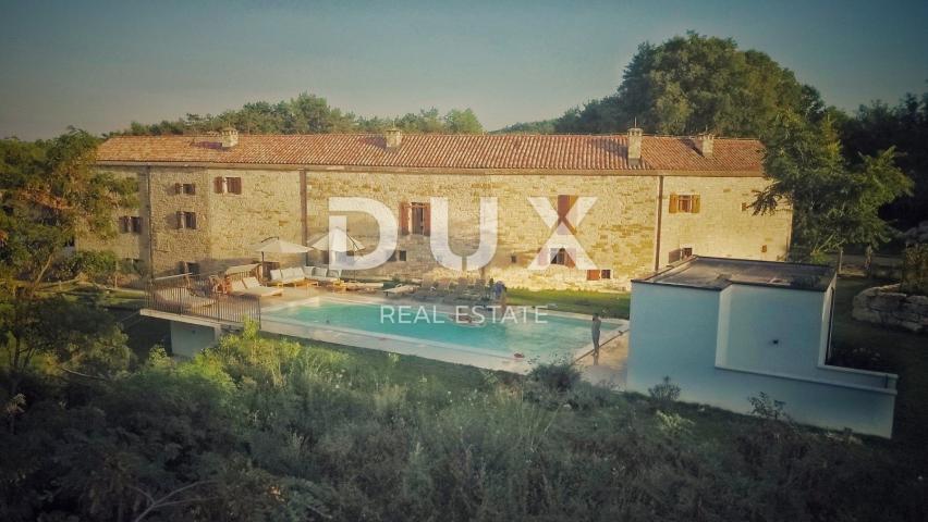 ISTRIA, GROŽNJAN - Beautiful property with 5 residential units