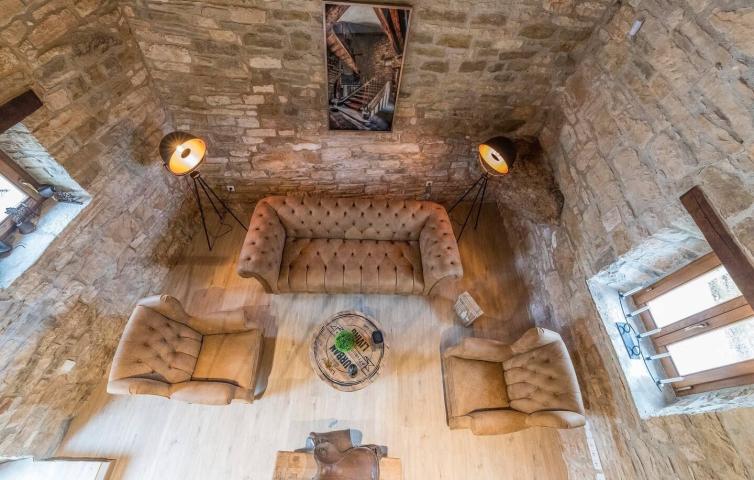ISTRIA, GROŽNJAN - Beautiful property with 5 residential units