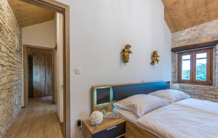 ISTRIA, GROŽNJAN - Beautiful property with 5 residential units