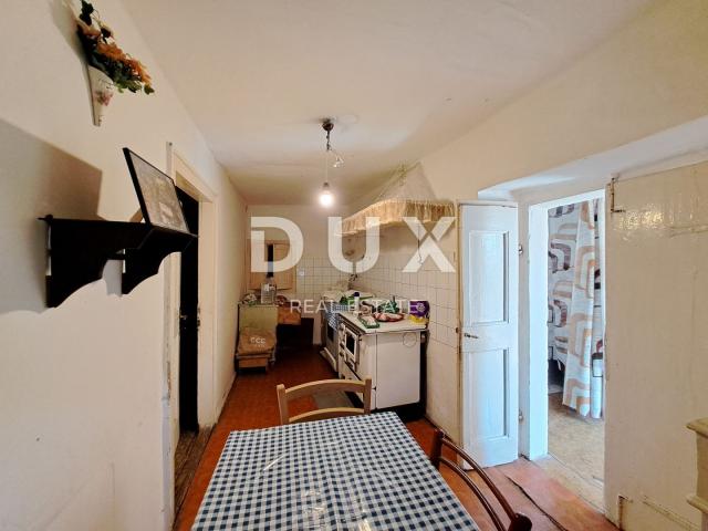ISTRIA, GROŽNJAN, SURROUNDINGS - antique house for renovation in a great location