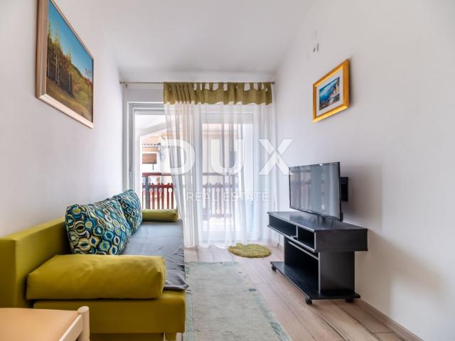 ISTRA, PEROJ - Atraktivna apartmanska kuća s bazenom i pogledom na more!