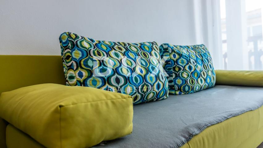 ISTRA, PEROJ - Atraktivna apartmanska kuća s bazenom i pogledom na more!