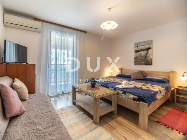 ISTRA, PEROJ - Atraktivna apartmanska kuća s bazenom i pogledom na more!