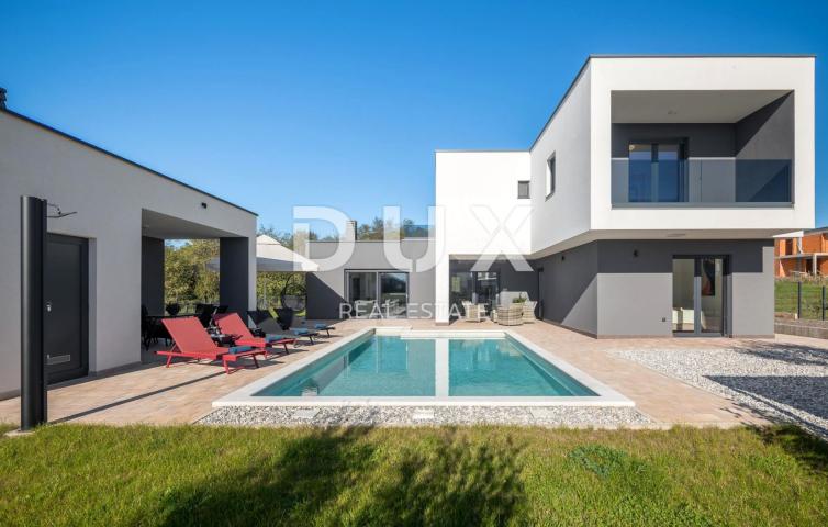 ISTRIA, POREČ - House of modern architecture with swimming pool