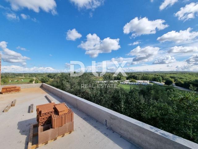 ISTRA, TAR - Penthouse u novogradnji s panoramskim pogledima na prirodu i more