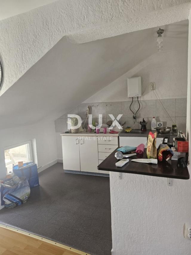RIJEKA, ŠKURINJE - Long-term rental of an apartment with two separate apartments for 9 people