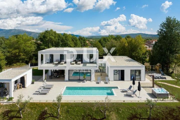 ISTRA, LABIN - Luksuzna vila s grijanim bazenom i wellnessom u srcu istočne Istre