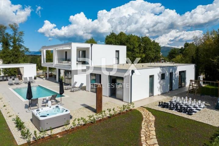 ISTRA, LABIN - Luksuzna vila s grijanim bazenom i wellnessom u srcu istočne Istre