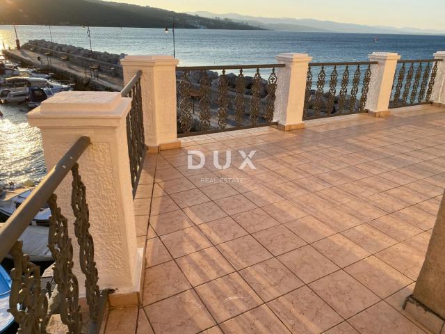 OPATIJA, VOLOSKO - vila s predivnim pogledom , 1. red do mora, 240m2