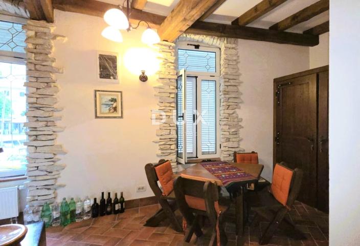 OPATIJA, VOLOSKO - vila s predivnim pogledom , 1. red do mora, 240m2