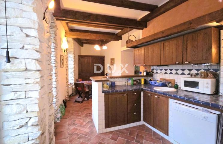 OPATIJA, VOLOSKO - vila s predivnim pogledom , 1. red do mora, 240m2
