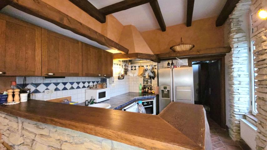 OPATIJA, VOLOSKO - vila s predivnim pogledom , 1. red do mora, 240m2