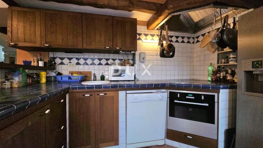 OPATIJA, VOLOSKO - vila s predivnim pogledom , 1. red do mora, 240m2