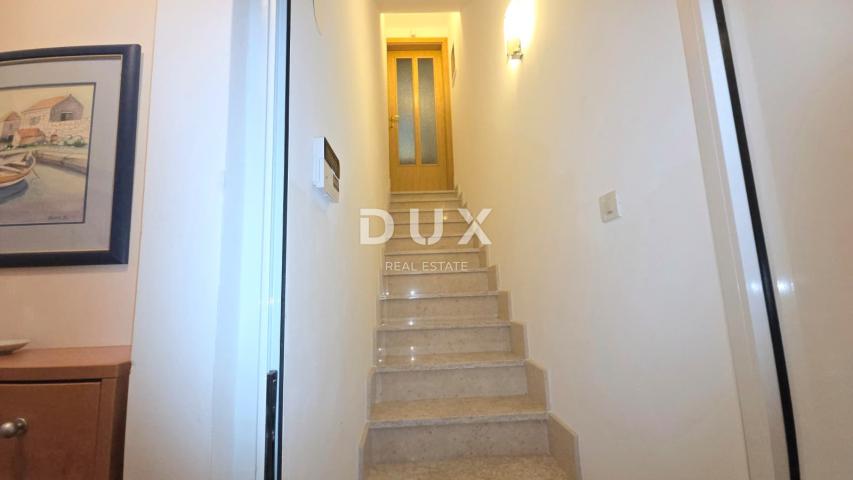 OPATIJA, VOLOSKO - vila s predivnim pogledom , 1. red do mora, 240m2