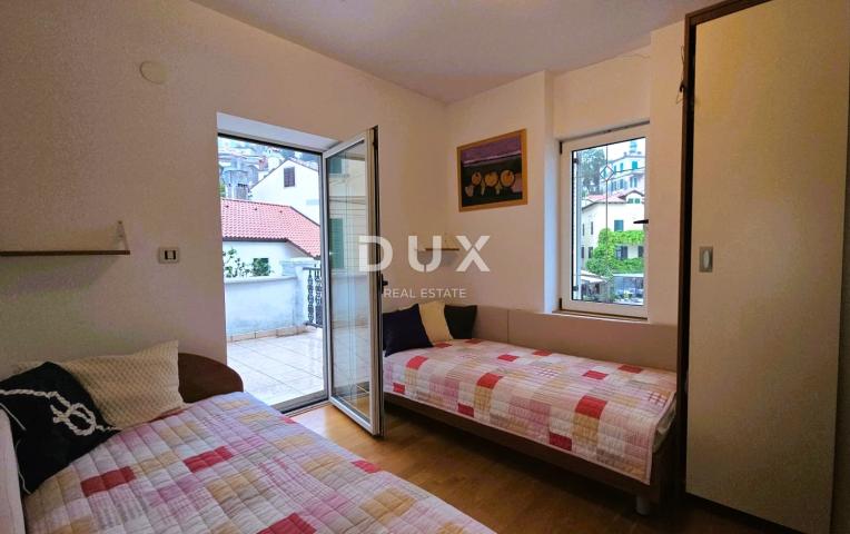 OPATIJA, VOLOSKO - vila s predivnim pogledom , 1. red do mora, 240m2