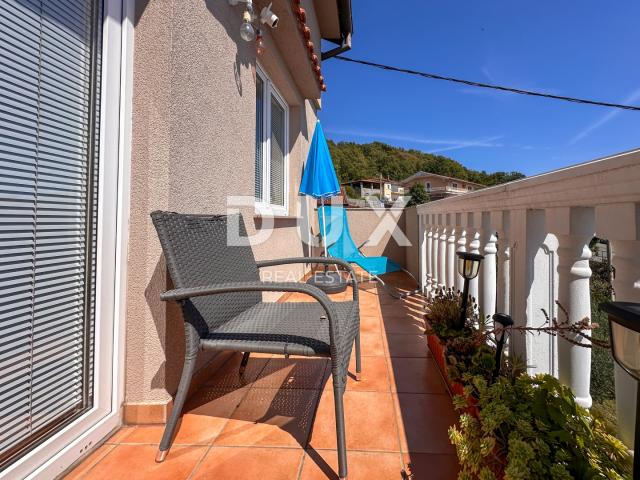 OPATIJA, MATULJI, JUŠIĆI - Duplex 3 Schlafzimmer + Wohnzimmer, 1. Stock, 103,5 m2, Meerblick!