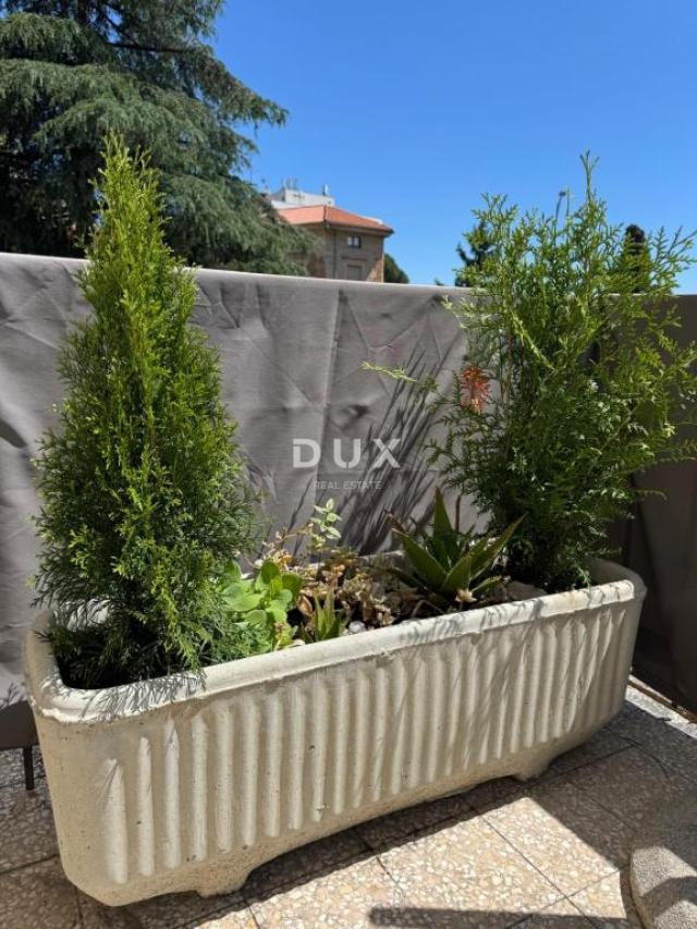 OPATIJA, CENTAR - funkcionalni stan 37m2 s terasom i parkingom na glavnoj ulici u centru Opatije!