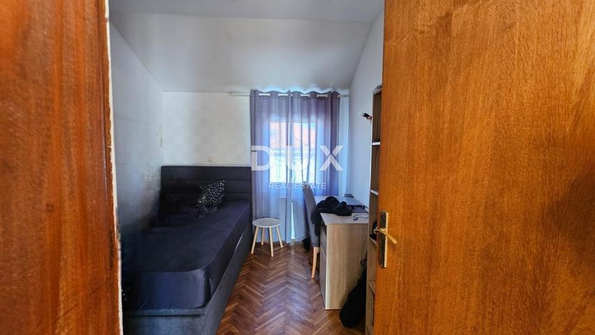 RIJEKA, TRSAT - Prostran trosoban stan s dnevnim boravkom na mirnoj lokaciji , 114m2