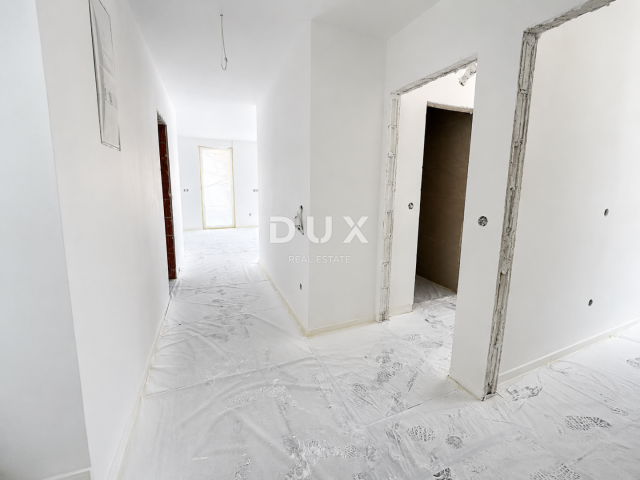ŠIBENIK, SRIMA – Luxuriöses Penthouse mit Dachterrasse, Meerblick und Aufzug, 70 m vom Strand entfer