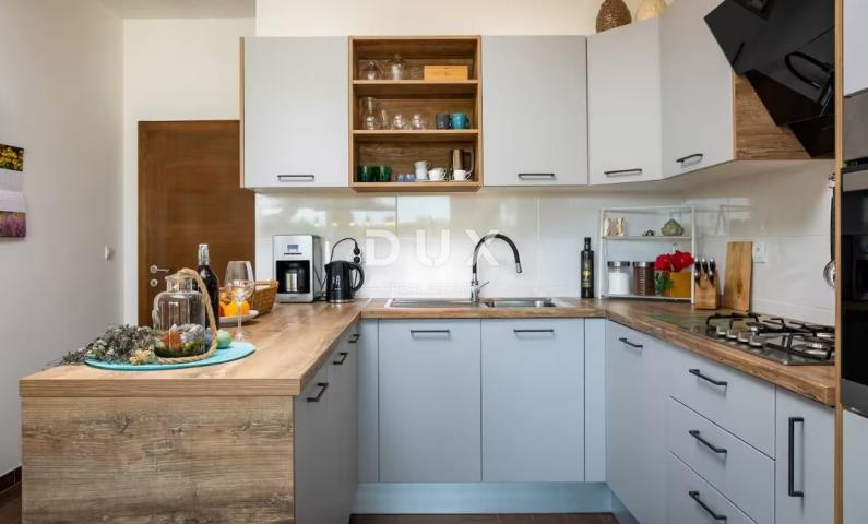 ISTRIA, ROVINJ - Modern single-storey house with swimming pool