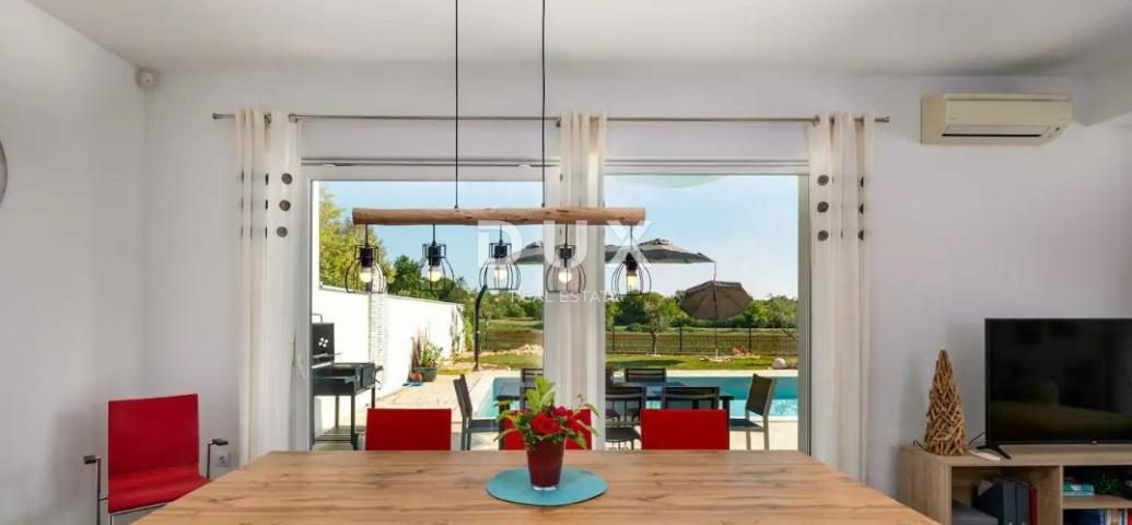 ISTRIA, ROVINJ - Modern single-storey house with swimming pool