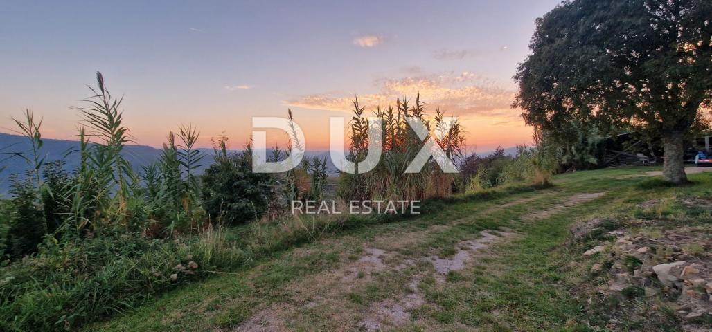 ISTRA, MOTOVUN - Veliko imanje od 170.000 m2, najljepši pogled u Istri - jezero Butoniga, Učka, Ćića