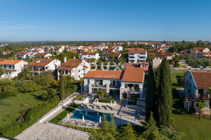 ISTRA, POREČ – Ekskluzivna vila, tri stambene jedinice, luksuz uz more
