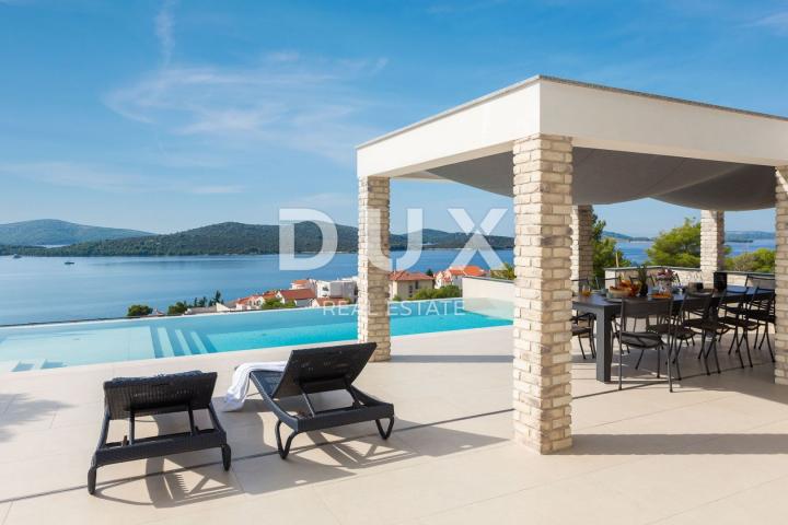 DALMACIJA, ŠIBENIK - Luksuzna villa sa bazenom nogometnim igralištem i saunom