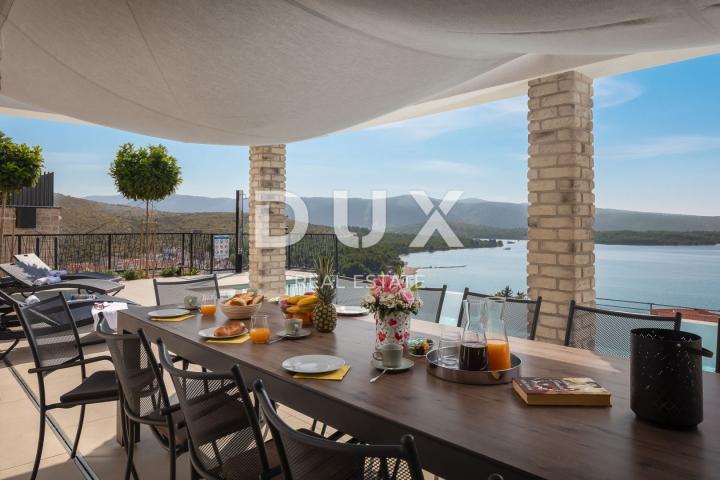 DALMACIJA, ŠIBENIK - Luksuzna villa sa bazenom nogometnim igralištem i saunom