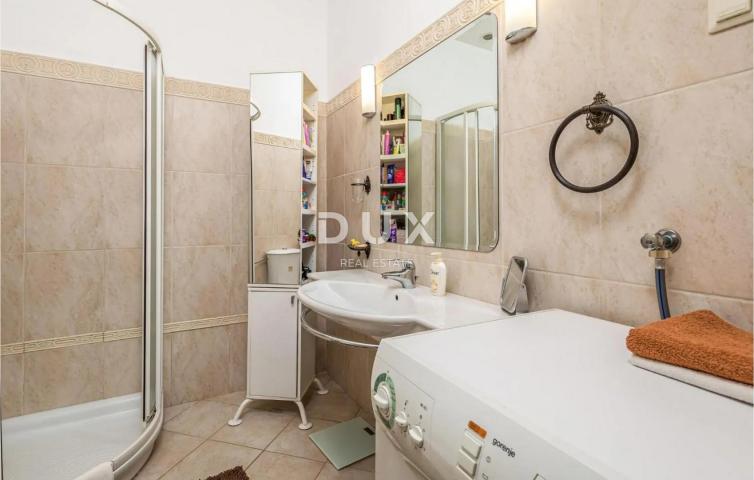 OPATIJA, CENTAR - Stan u austrougarskoj vili, 150 m od mora, 63m2