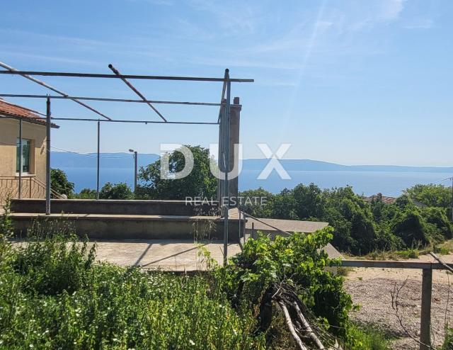 ISTRA, LABIN - Samostojeća kuća za adaptaciju s pogledom na more