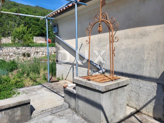 ISTRA, LABIN - Samostojeća kuća za adaptaciju s pogledom na more
