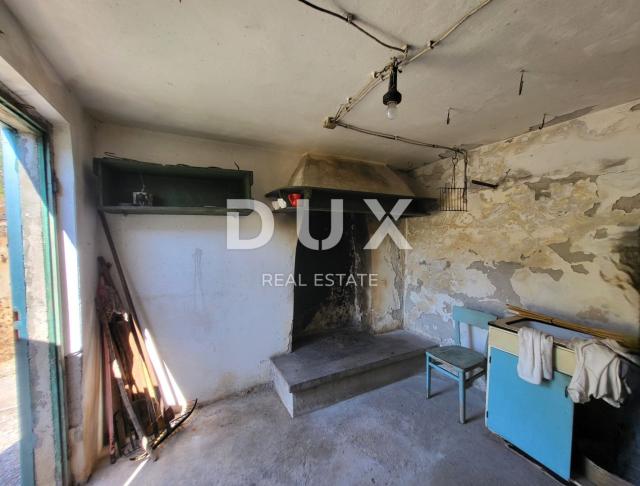 ISTRA, LABIN - Samostojeća kuća za adaptaciju s pogledom na more